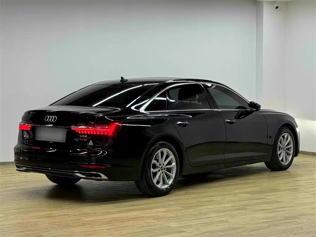 Audi A6L 2023 — фото 16