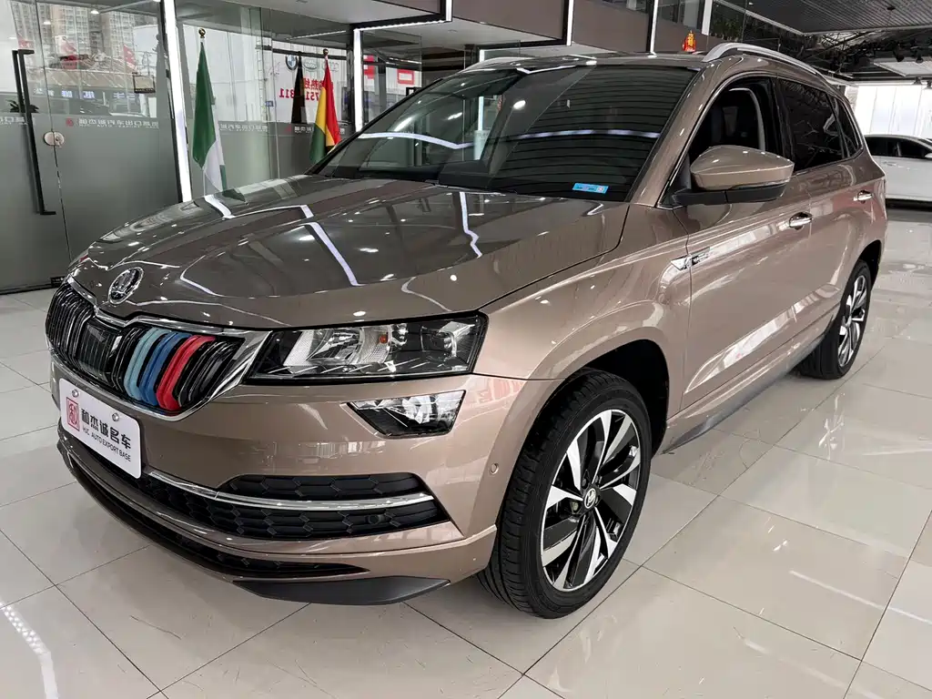 Skoda Karoq 2022 — фото 1