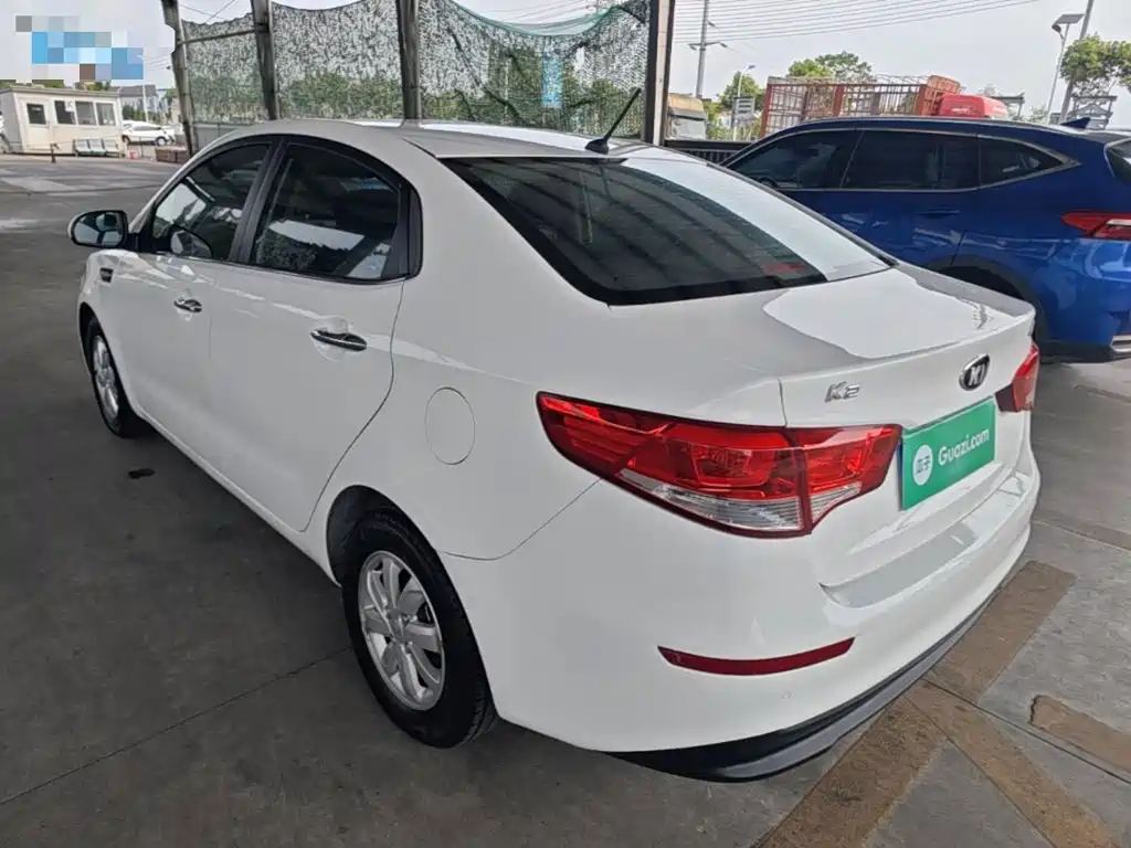 Kia K2 2015