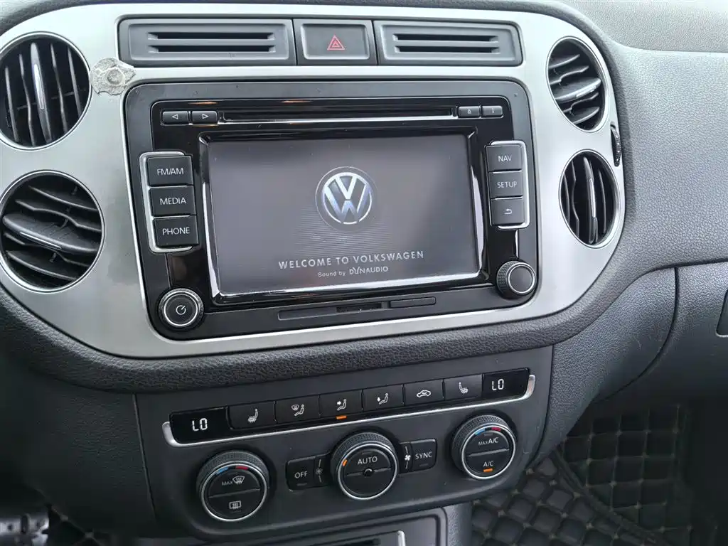 Volkswagen Tiguan 2014 — фото 16