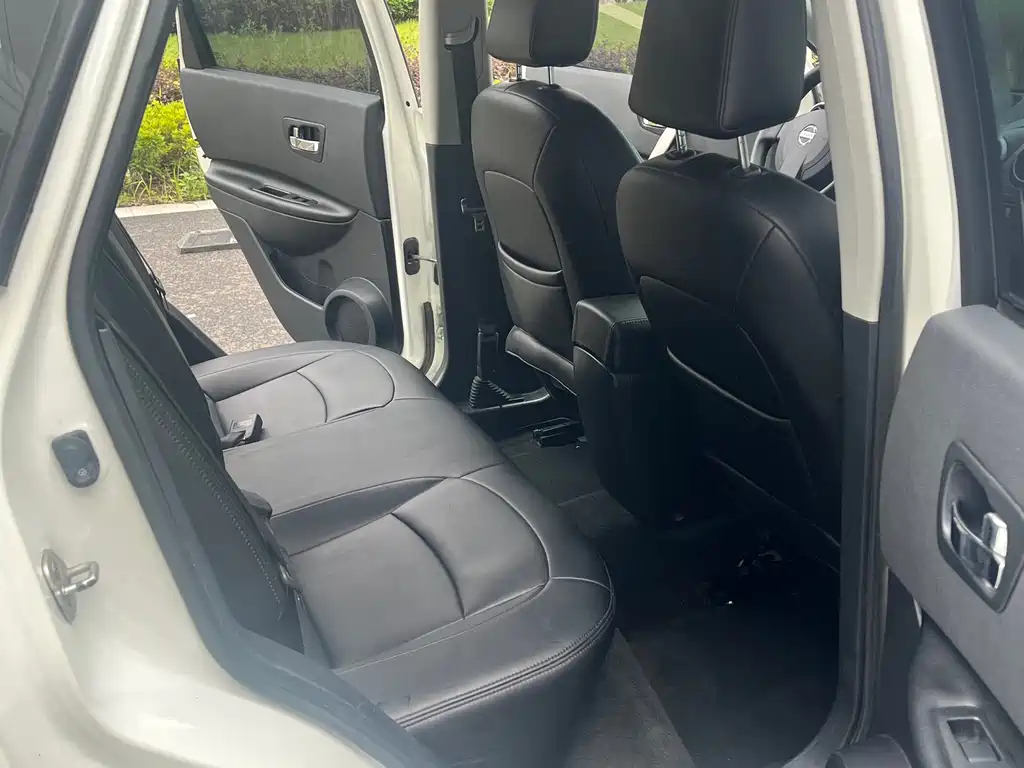 Nissan Qashqai 2015 — фото 10