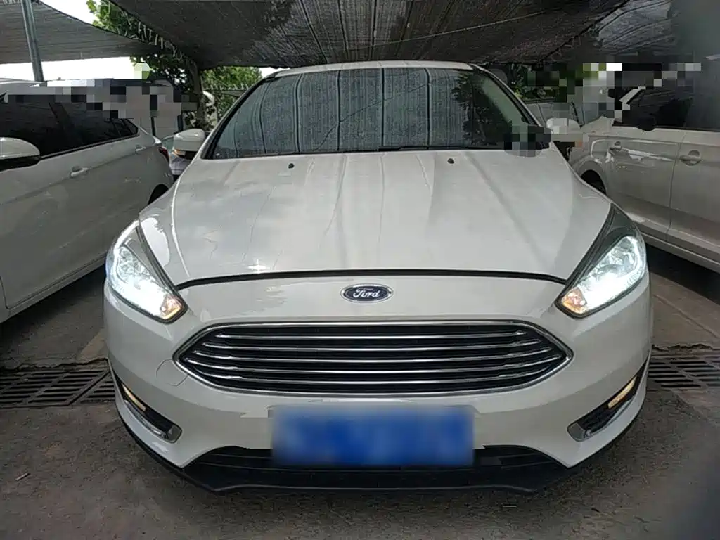 Ford Focus 2015 — фото 3