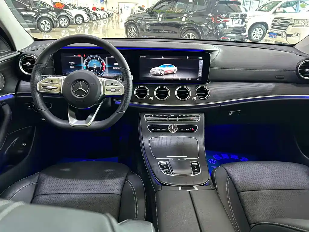 Mercedes-Benz E-Class 2019 — фото 9