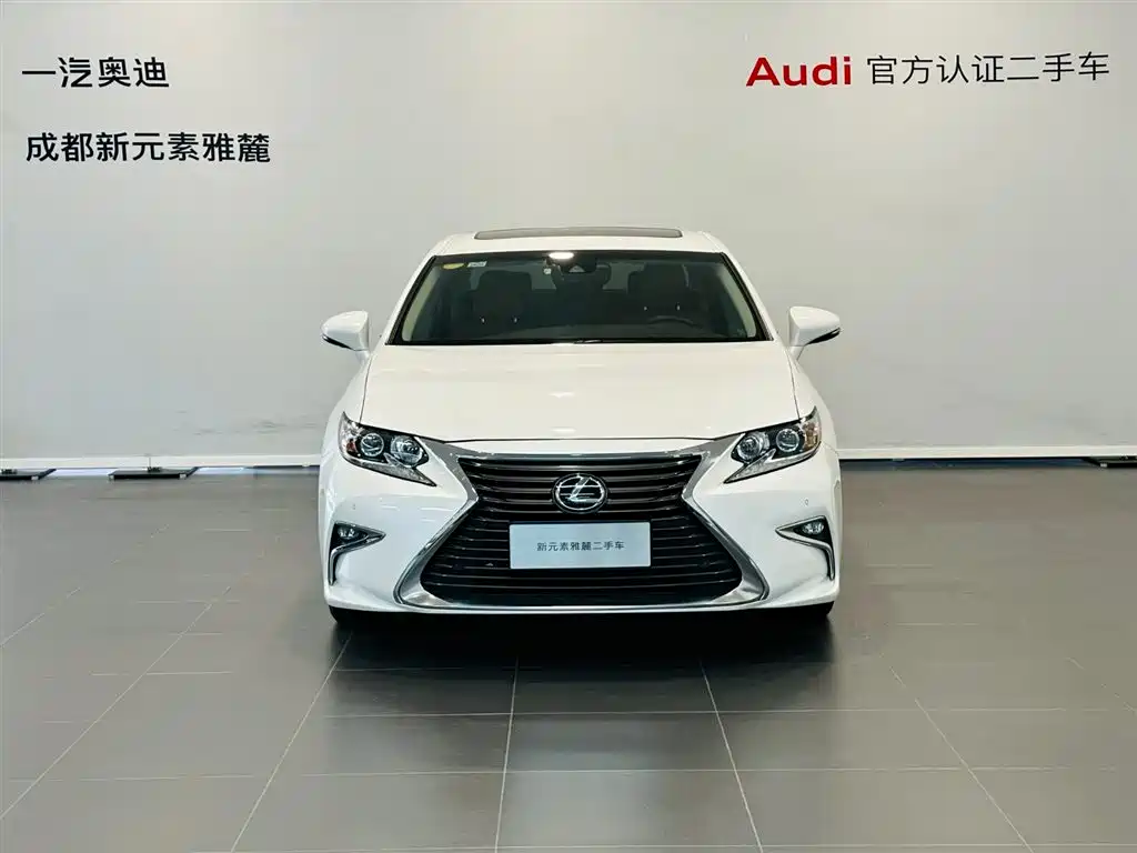 Lexus ES 2018