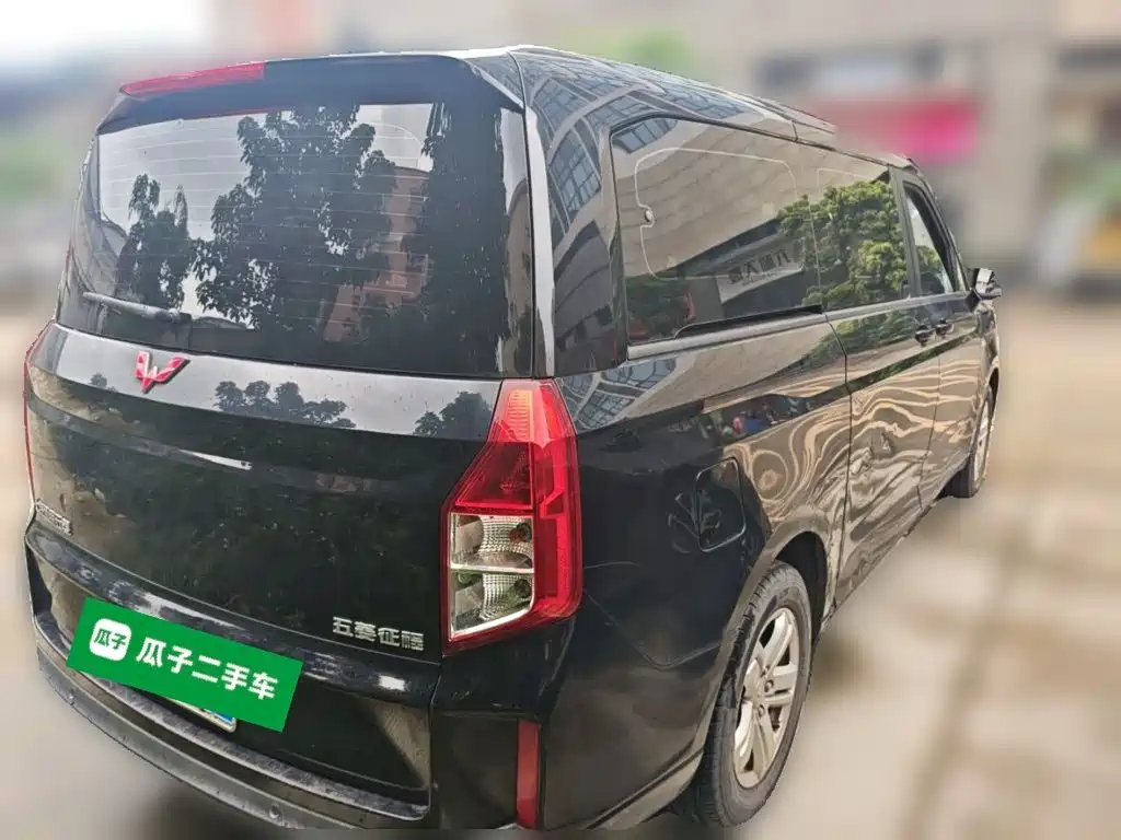 Wuling Journey 2021