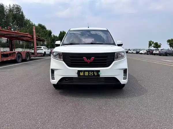 Wuling Hongguang PLUS 2019
