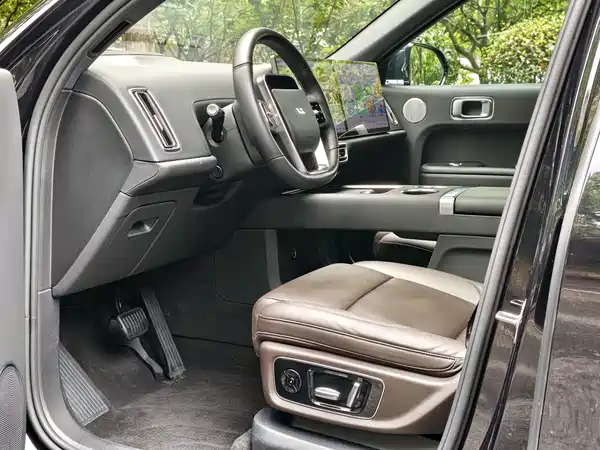 Li Auto L8 2023