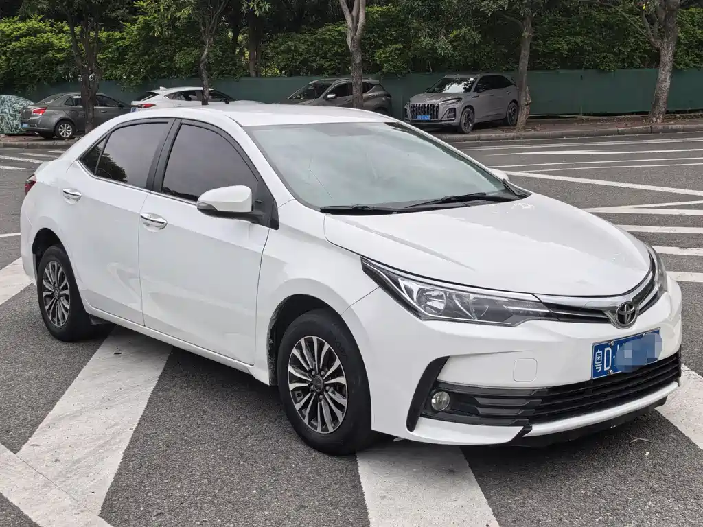 Toyota Corolla 2019 — фото 3