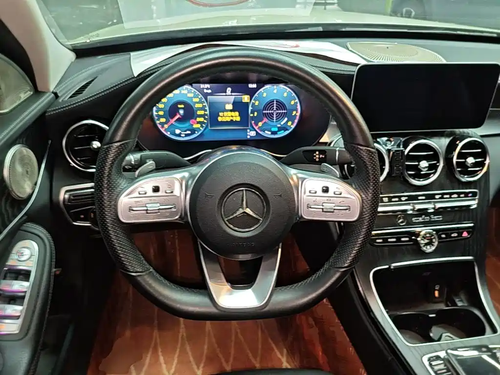 Mercedes-Benz C-Class 2020 — фото 11