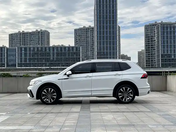 Volkswagen Tiguan L 2024
