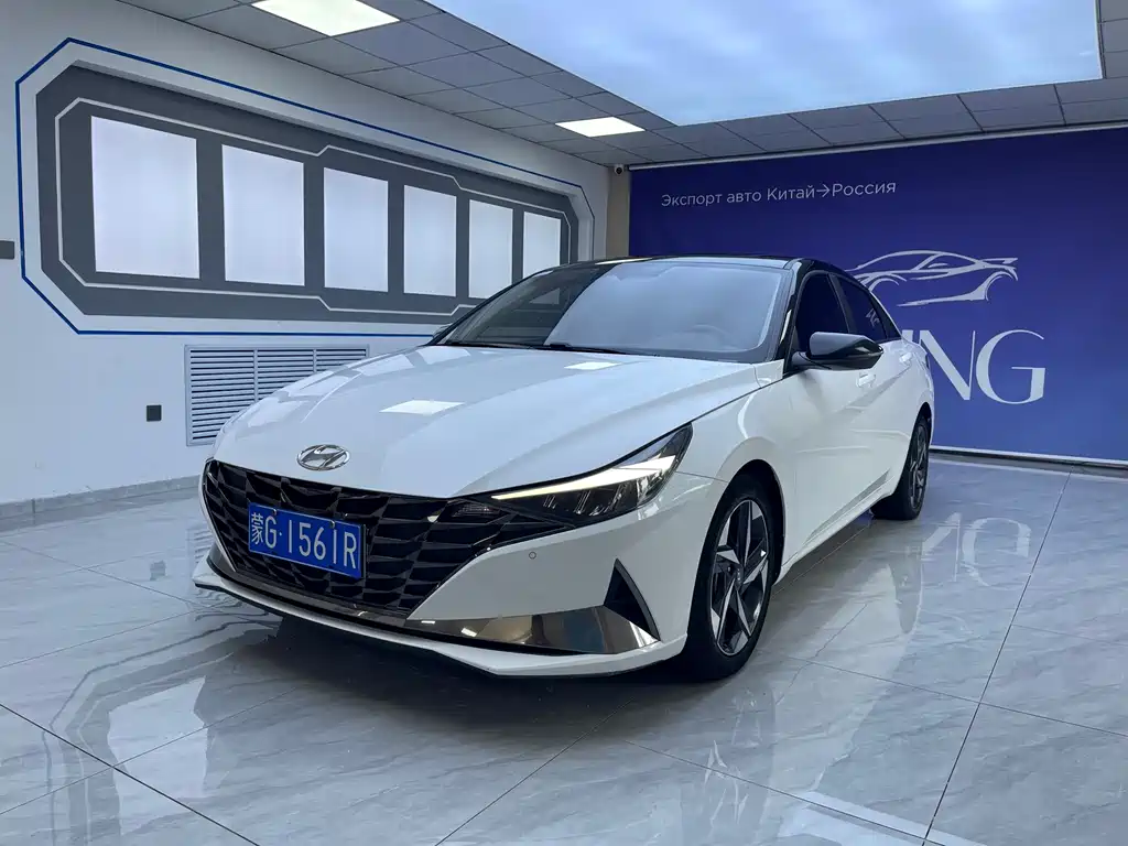 Hyundai Elantra 2023
