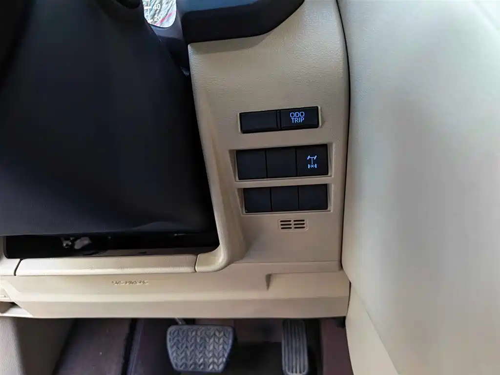 Toyota Land Cruiser 2025 — фото 13