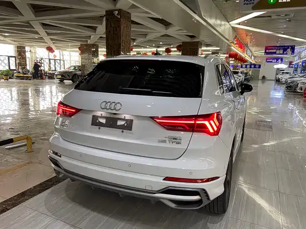 Audi Q3 2023