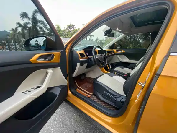 Volkswagen T-Cross 2019