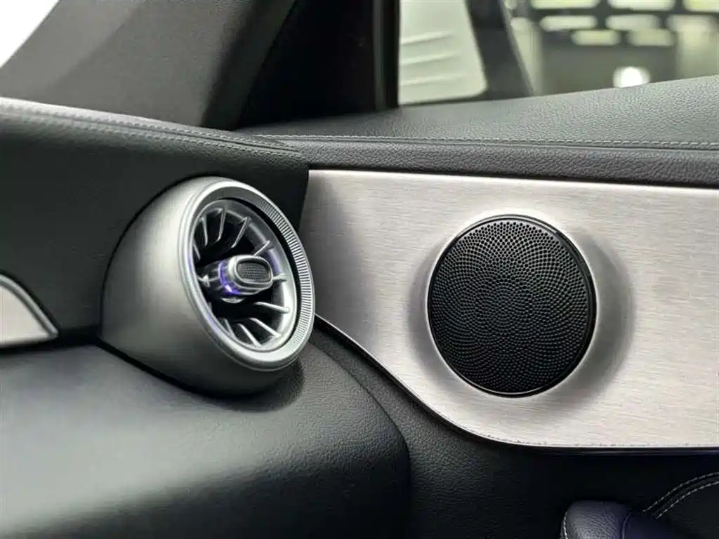 Mercedes-Benz C-Class 2020 — фото 13