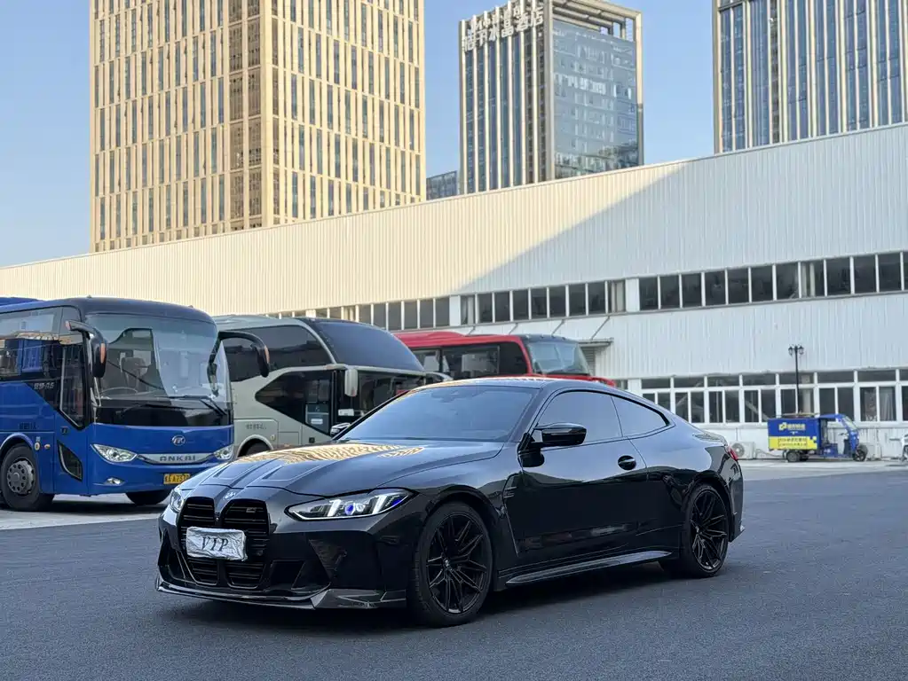 BMW M4 2022