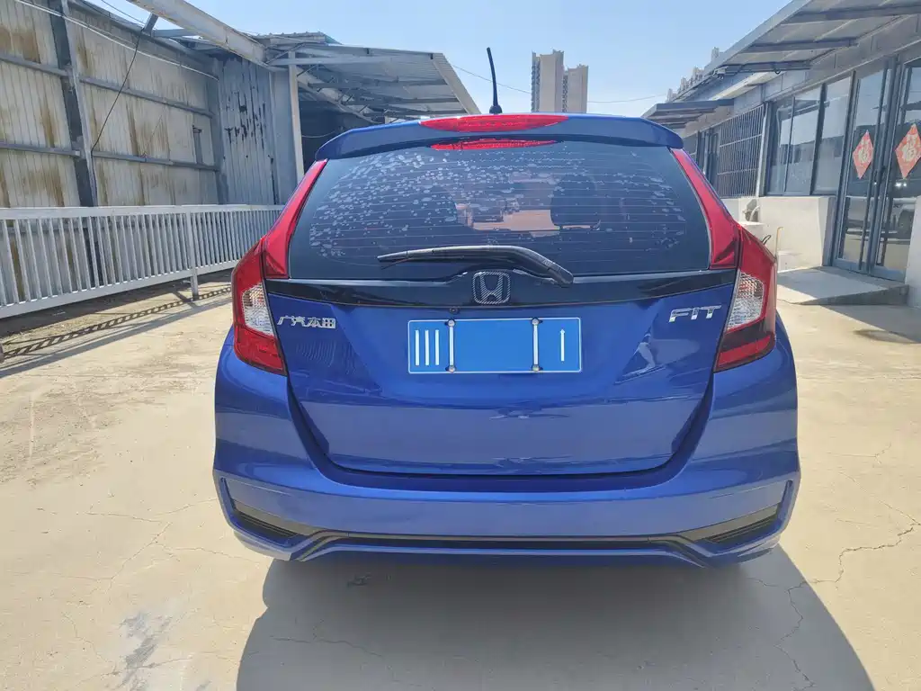Honda Fit 2018 — фото 8