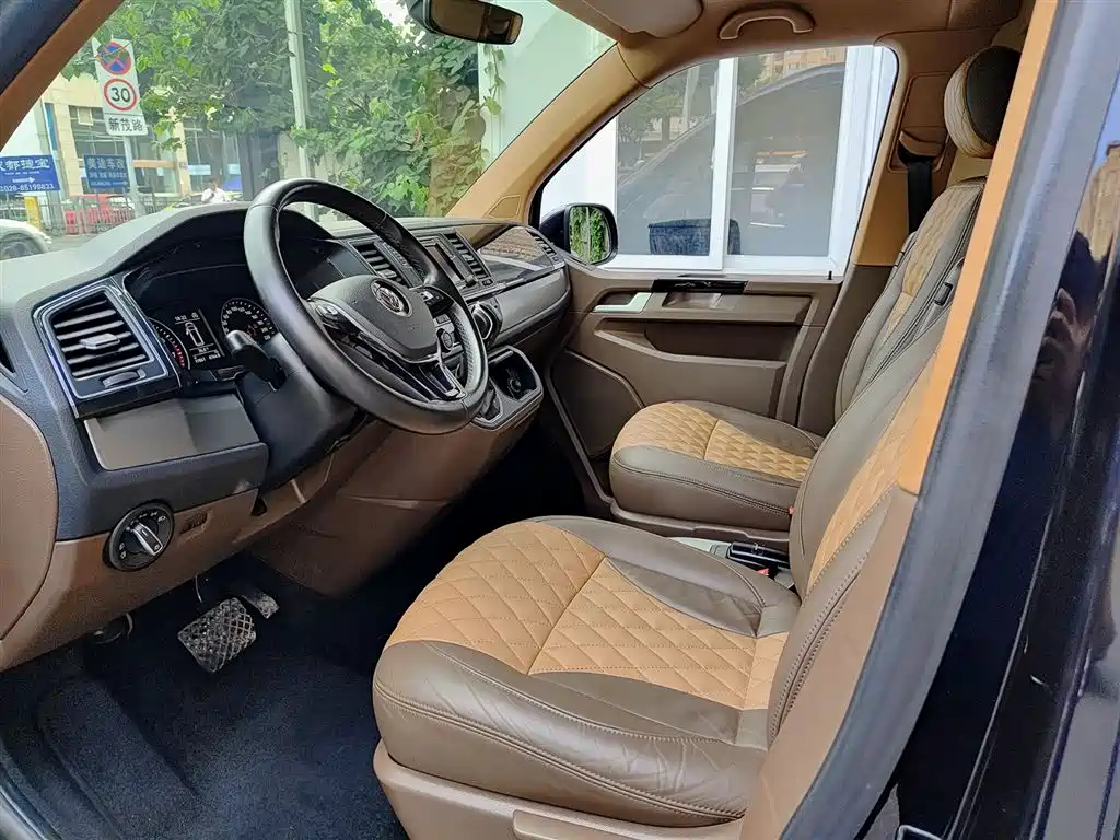Volkswagen Caravelle 2018