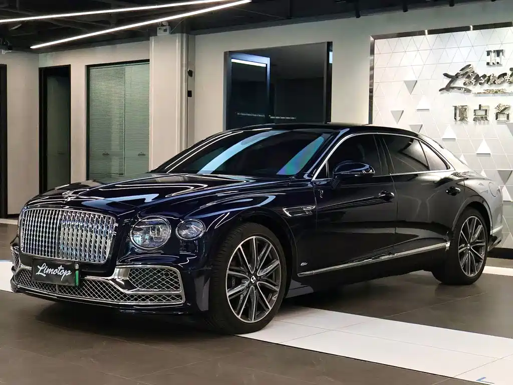 Bentley Flying Spur PHEV 2022 — фото 1