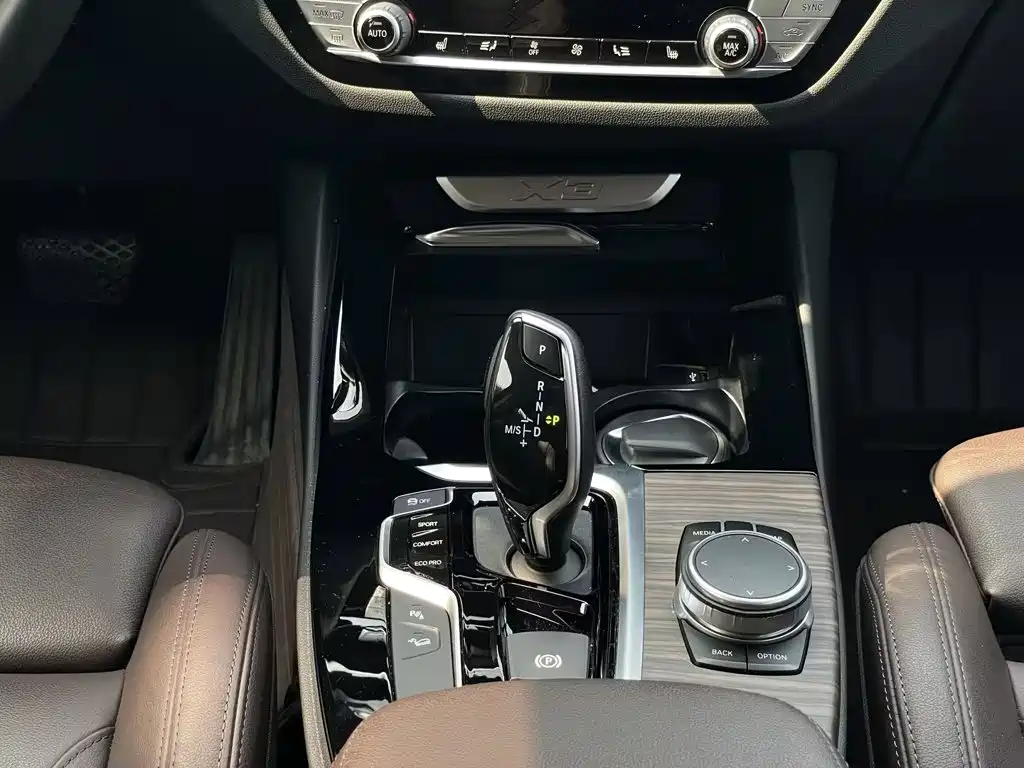 BMW X3 2020 — фото 13