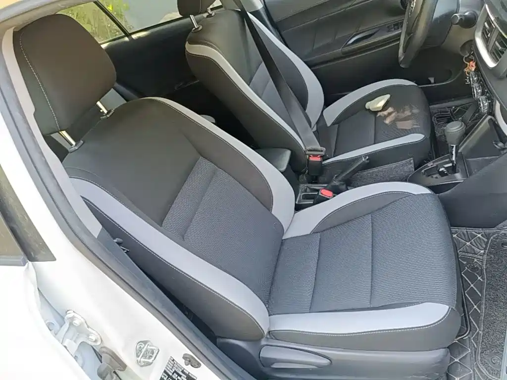 Toyota Yaris L 2021 — фото 25