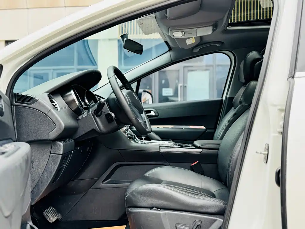 Peugeot 3008 2015 — фото 11