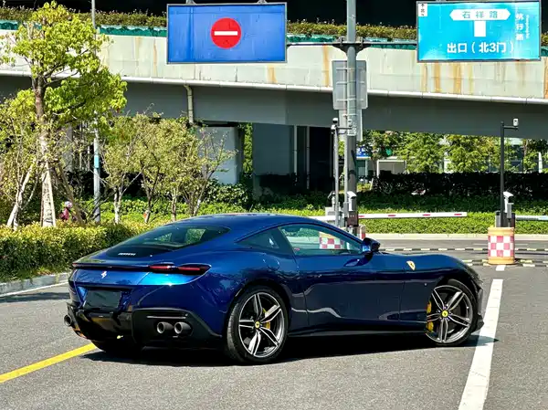 Ferrari Roma 2022
