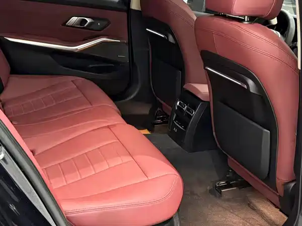 BMW 3 Series 2021