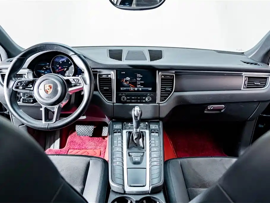 Porsche Macan 2017 — фото 13