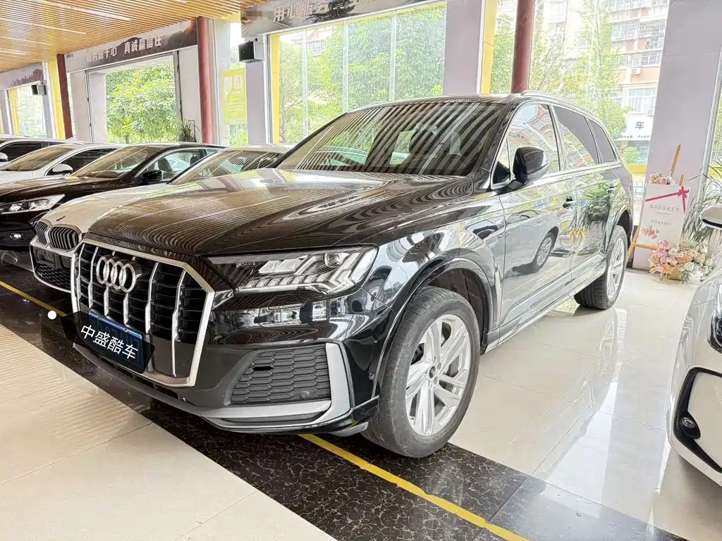 Audi Q7 2024