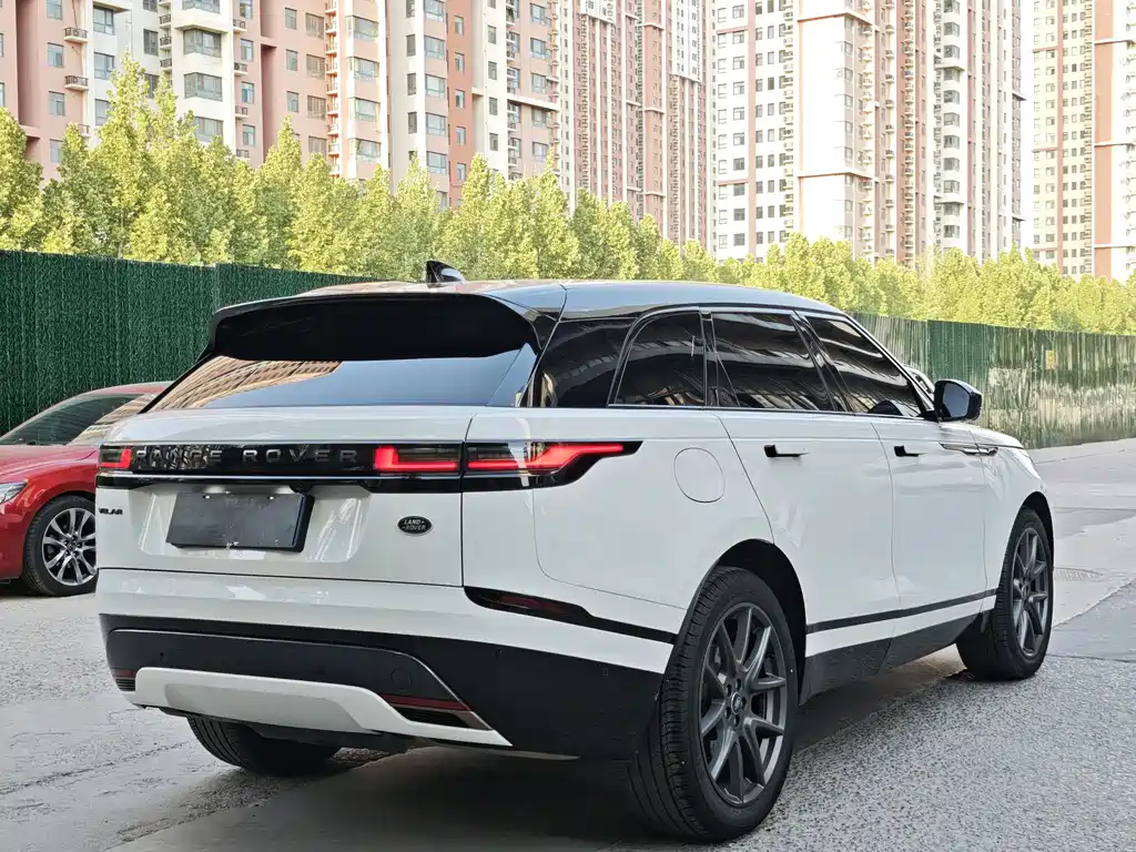 Land Rover Velar 2024 — фото 8
