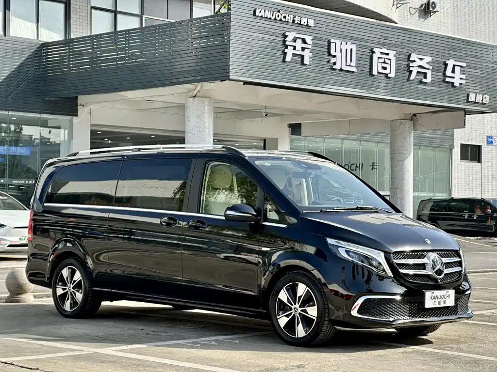 Mercedes-Benz V-Class 2022 — фото 2