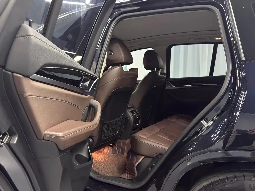 BMW X3 2018 — фото 10