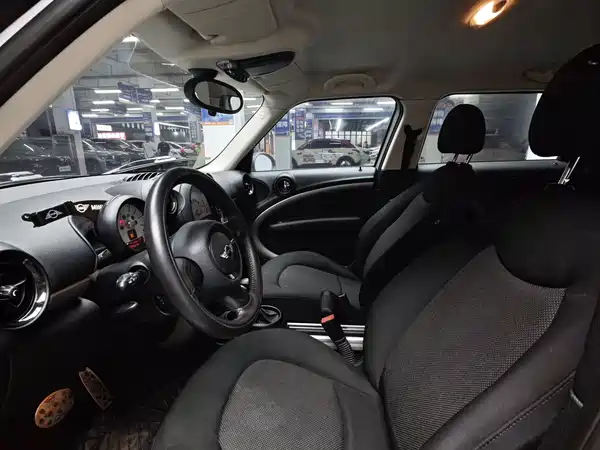 MINI Countryman 2014