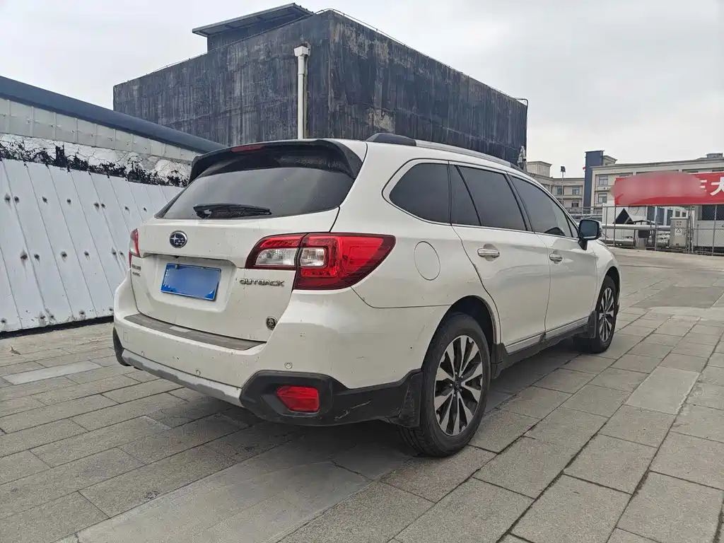 Subaru Outback 2015 — фото 4