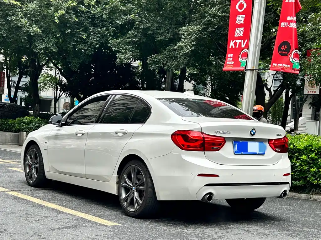 BMW 1 Series 2018 — фото 4