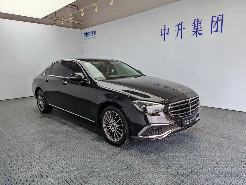 Mercedes-Benz E-Class 2023