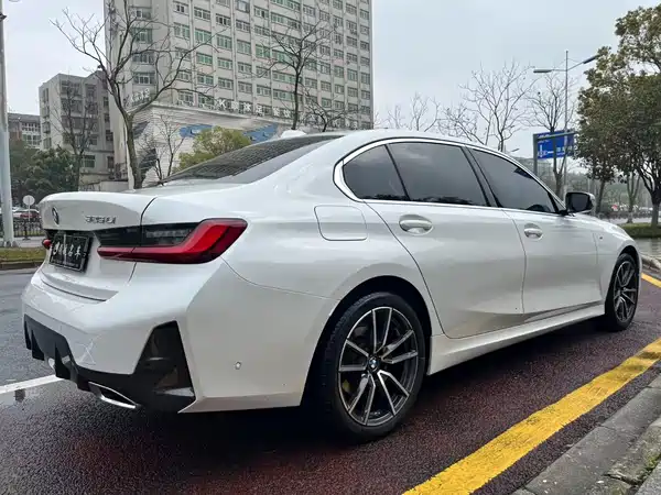 BMW 3 Series 2024