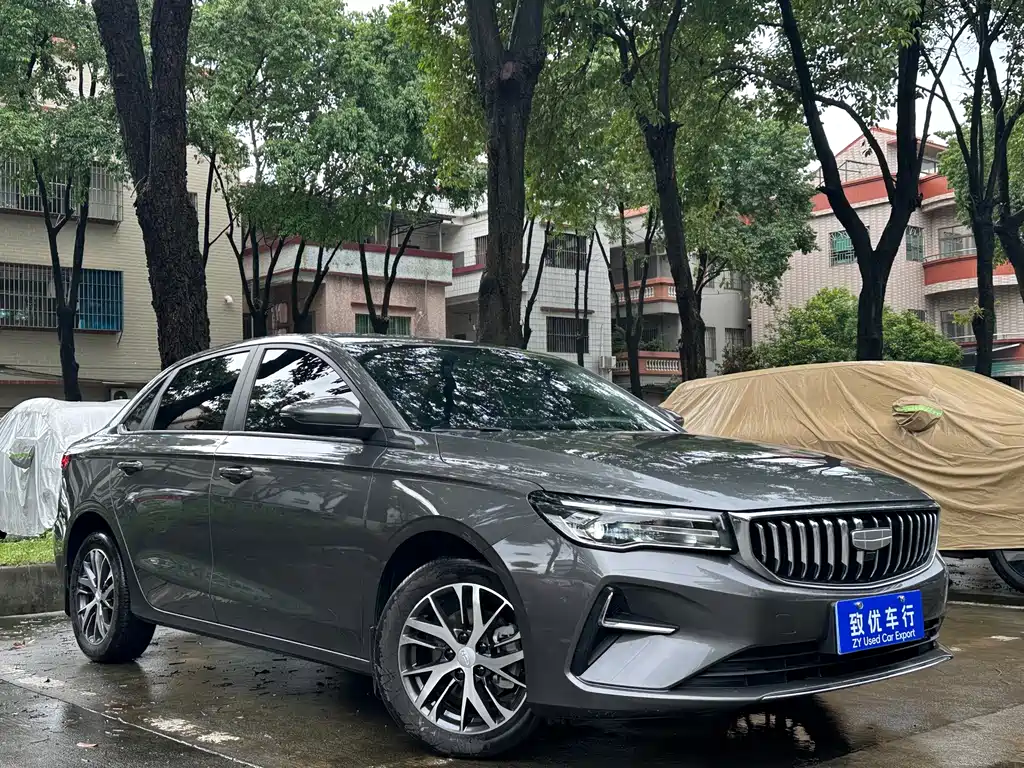 Geely Emgrand 2025