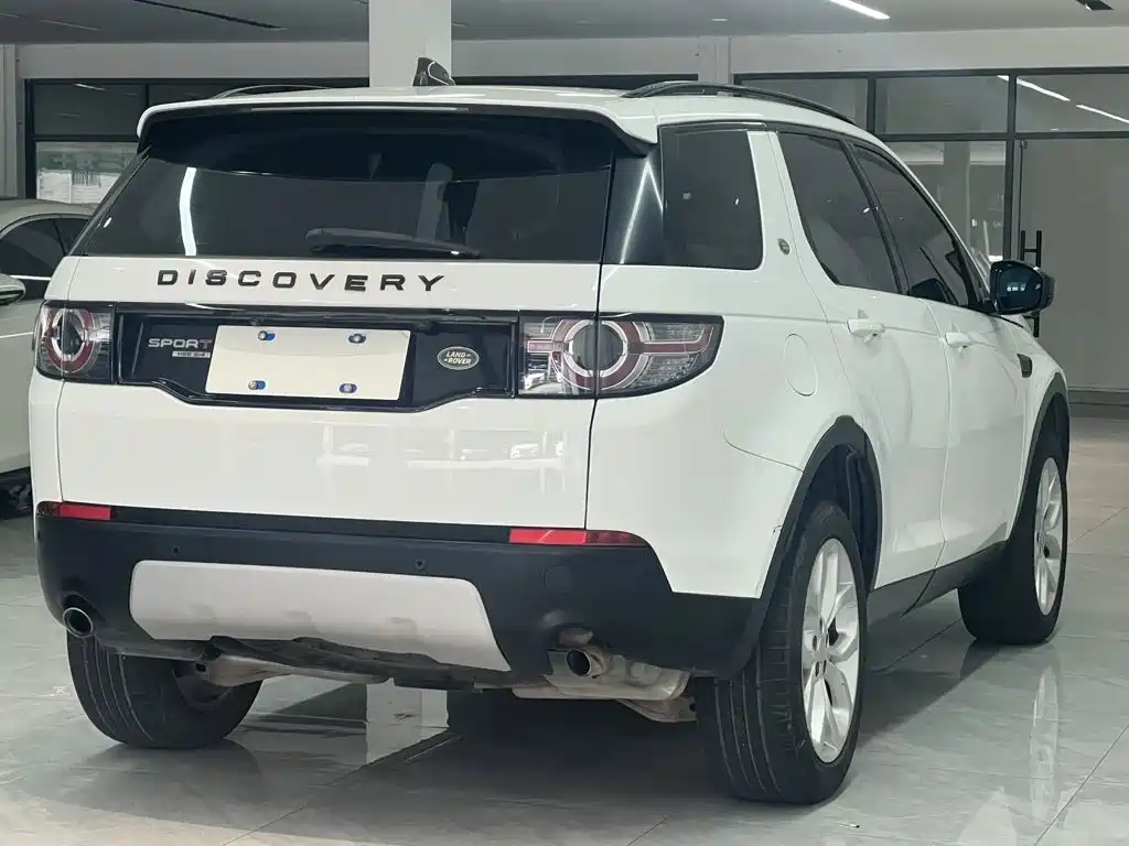 Land Rover Discovery Sport 2017 — фото 8
