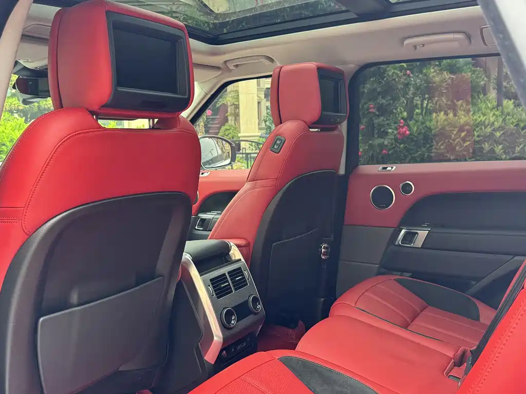 Land Rover Sport 2020 — фото 14