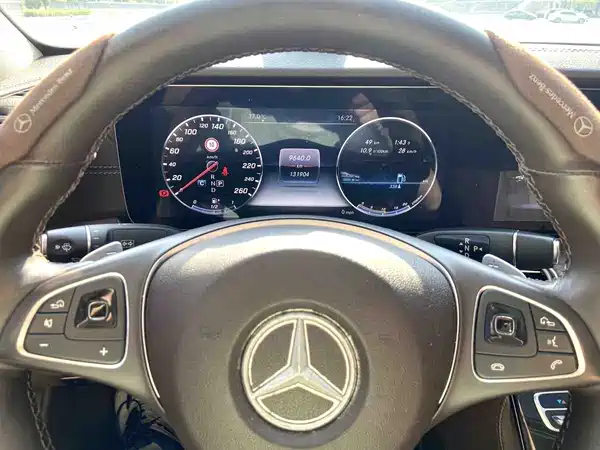 Mercedes-Benz E-Class 2017