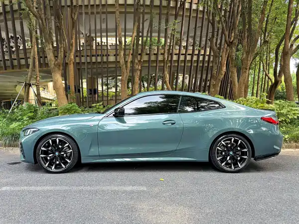 BMW 4 Series 2025
