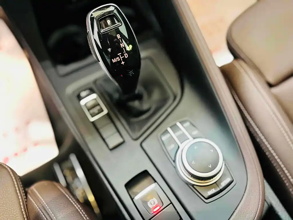 BMW X1 2021 — фото 12