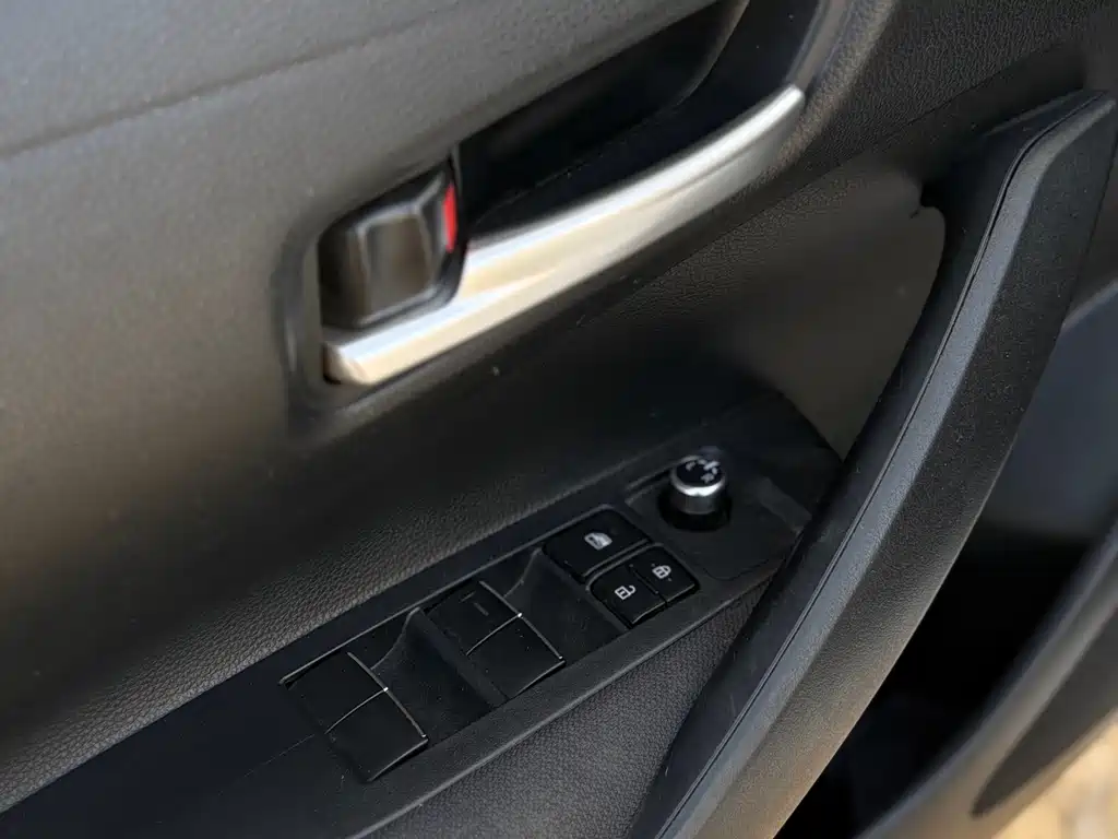 Toyota Corolla 2021 — фото 16