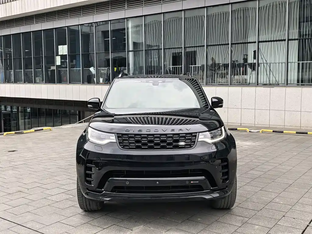Land Rover Discovery 2023