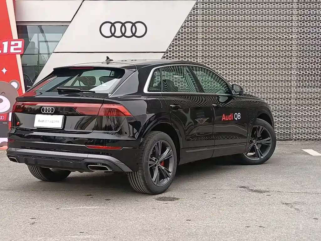 Audi Q8 2024 — фото 7