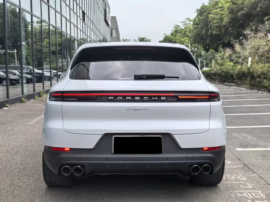 Porsche Cayenne 2025 — фото 17