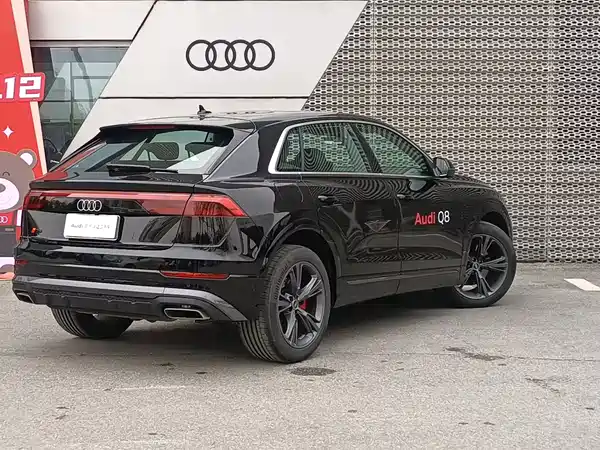 Audi Q8 2024