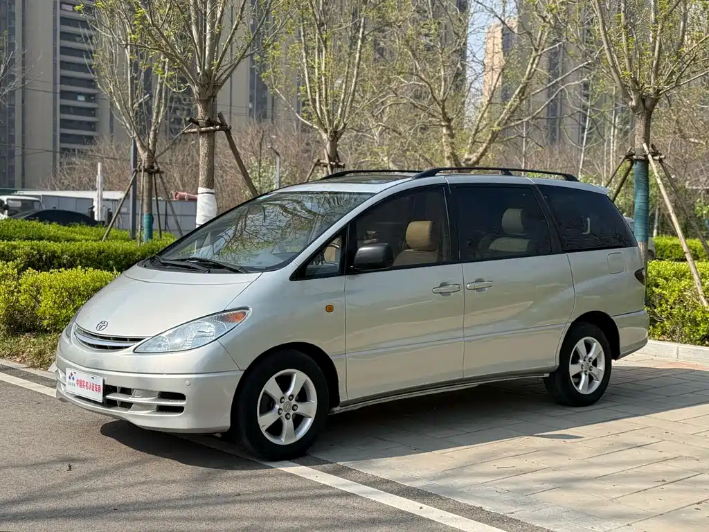 Toyota Previa 2003 — фото 1